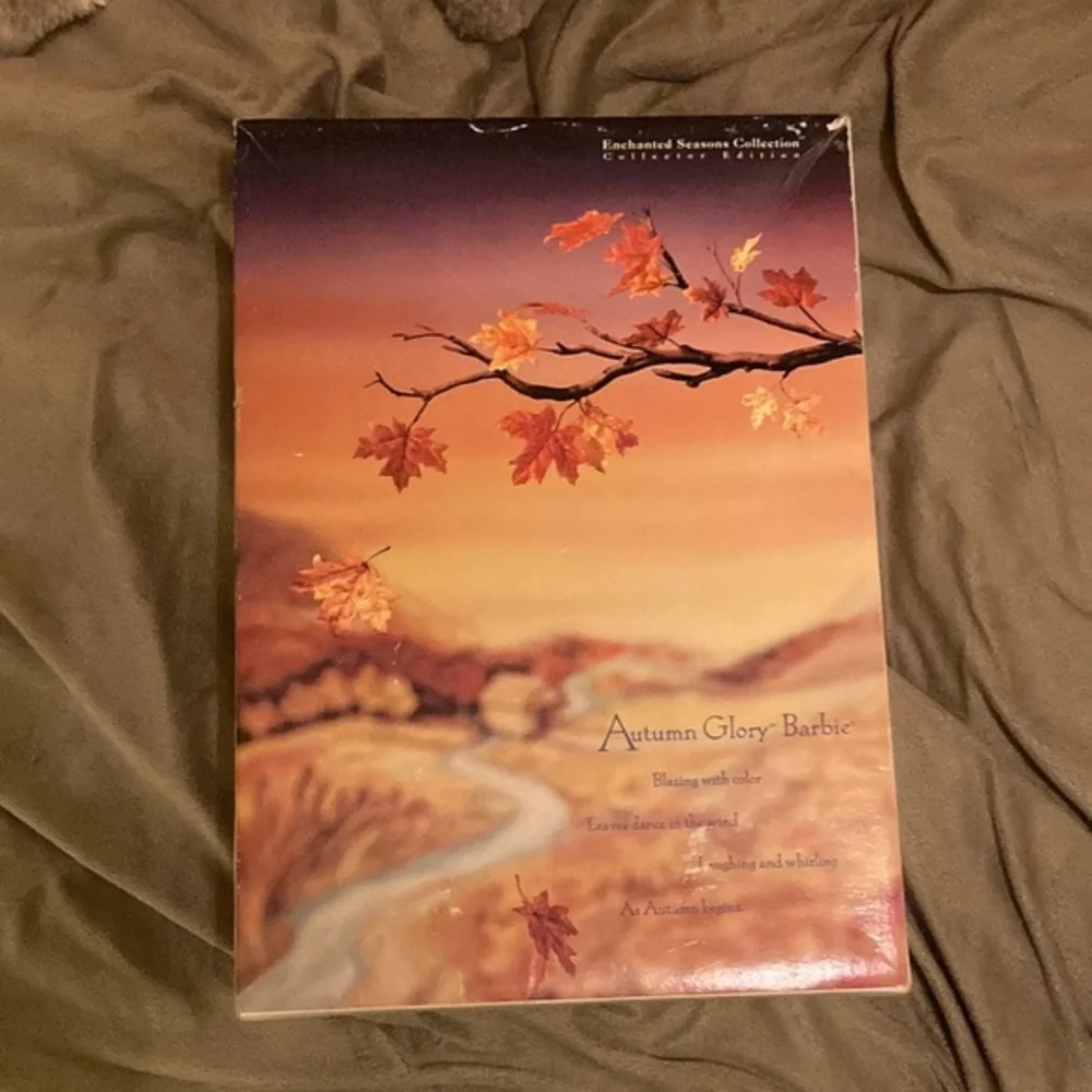 Autumn Glory Barbie - Enchanted Seasons Collection